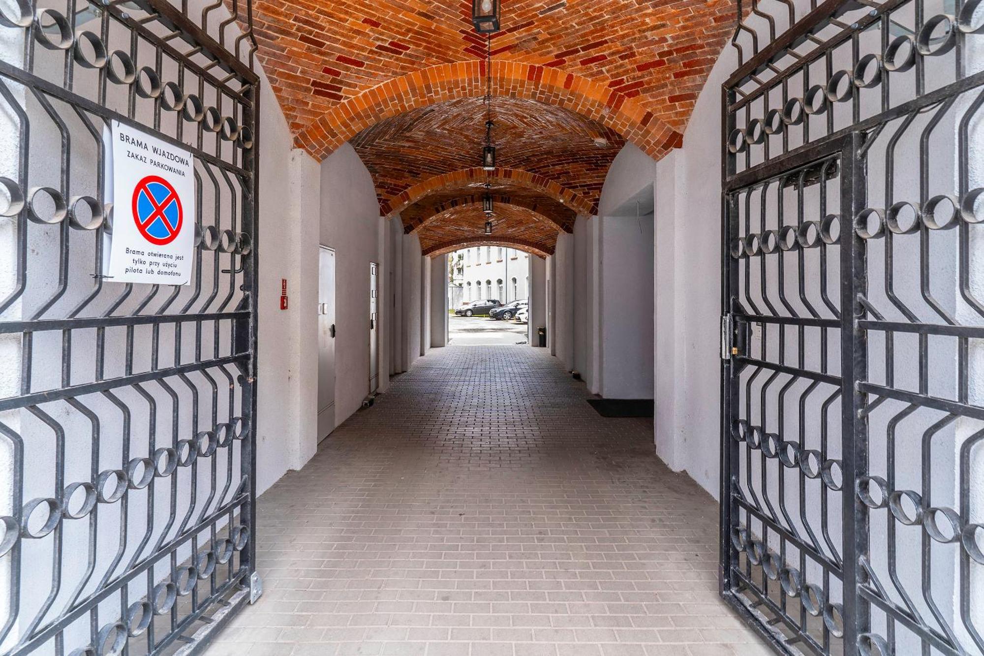 ורוצלב Loft City Center Apartments- Parking, Wifi, 24H Check-In מראה חיצוני תמונה